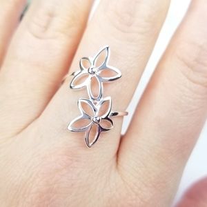 {Like Flowers On The Vine Ring} .925 Plumeria